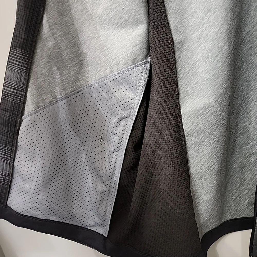 North Face Isotherm Full Zip Jacket REFLECTIVE Mountain Athletic Grey Mens NWOT
